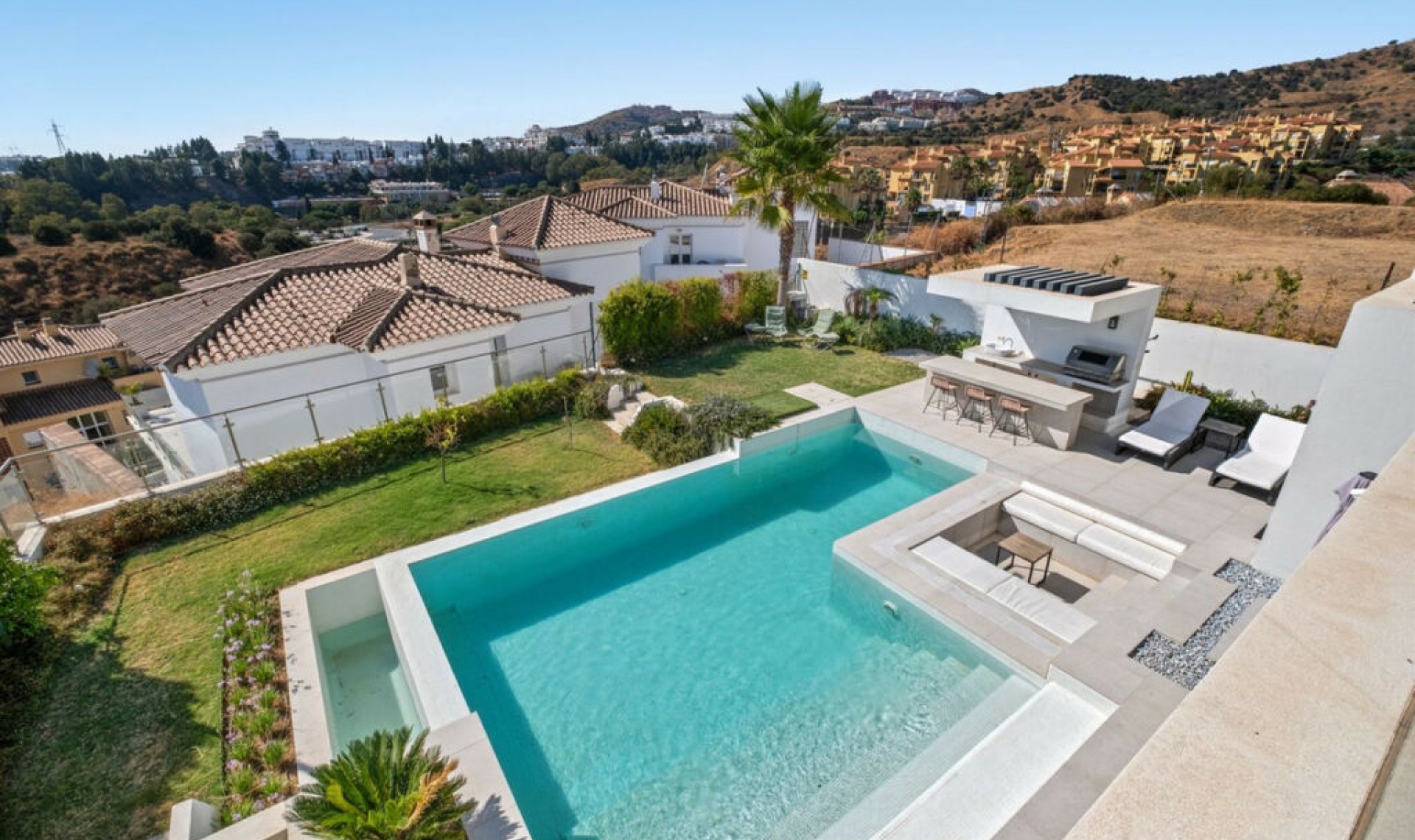 Resale - House -
Riviera del Sol