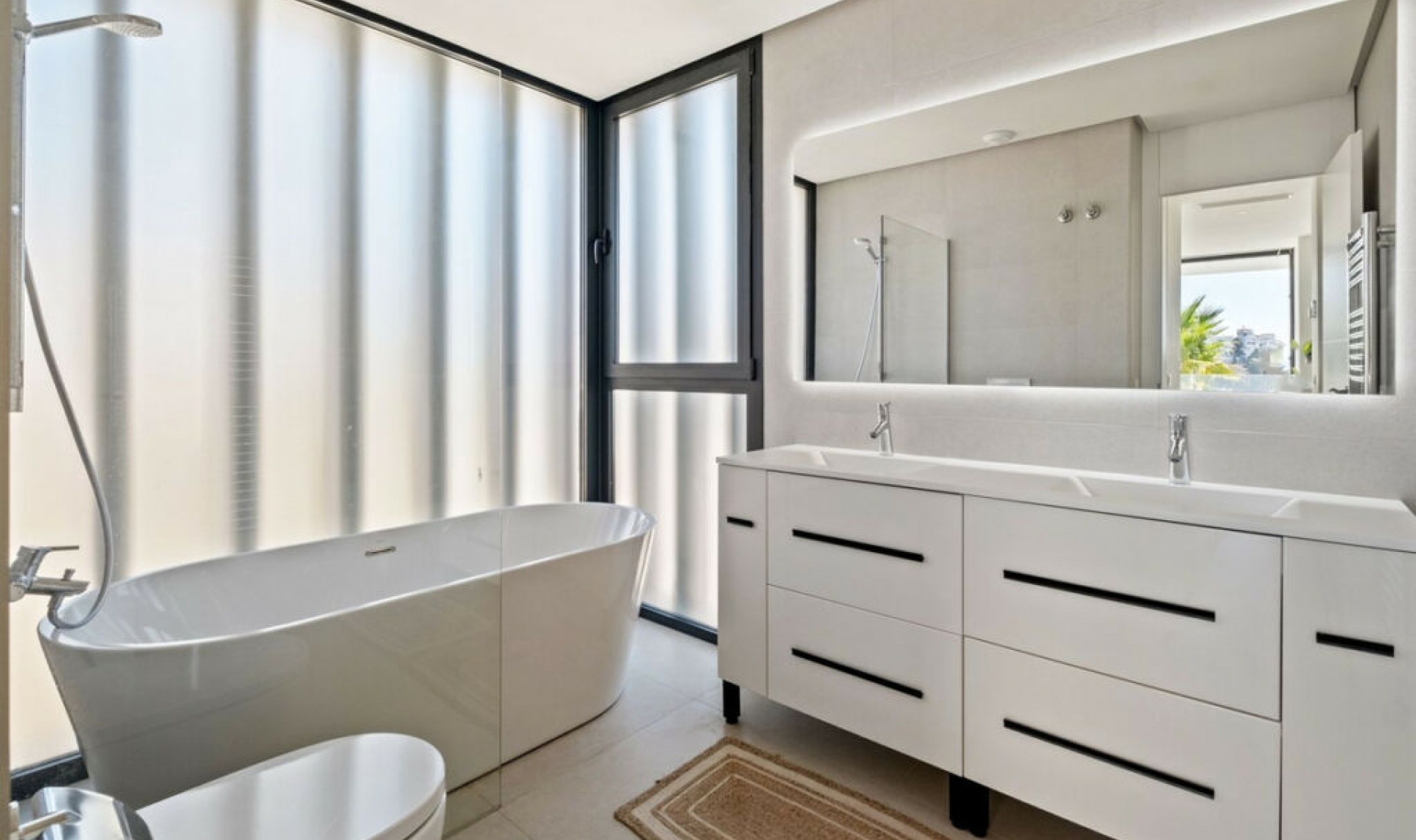 Resale - House -
Riviera del Sol