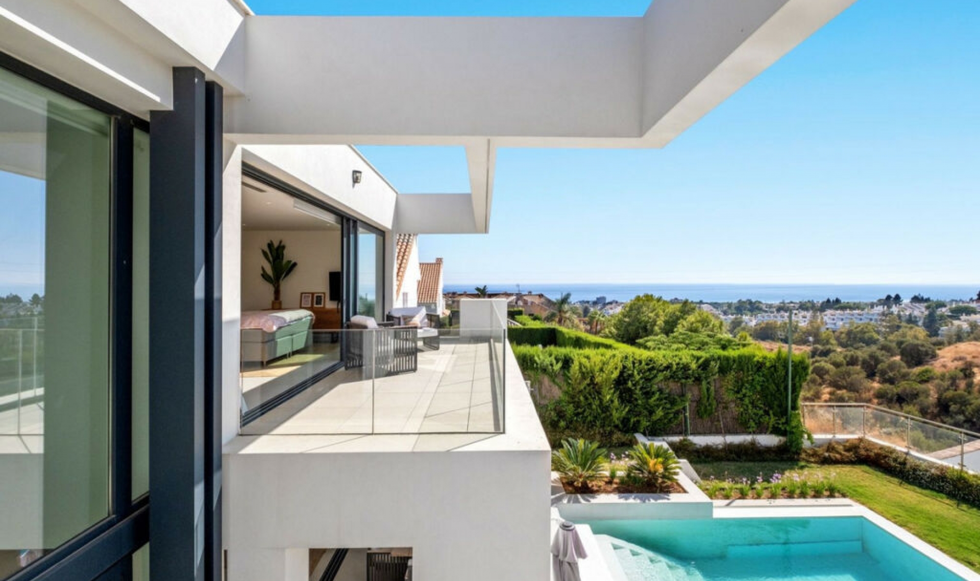 Resale - House -
Riviera del Sol