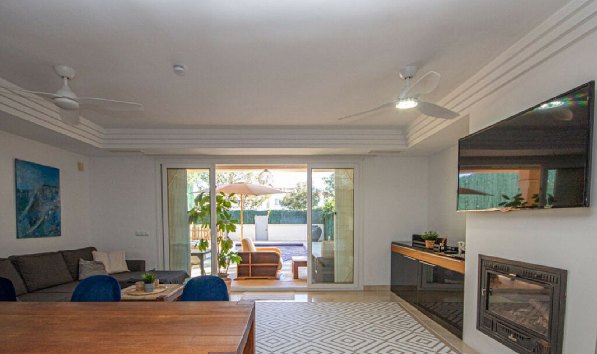 Resale - House -
Riviera del Sol