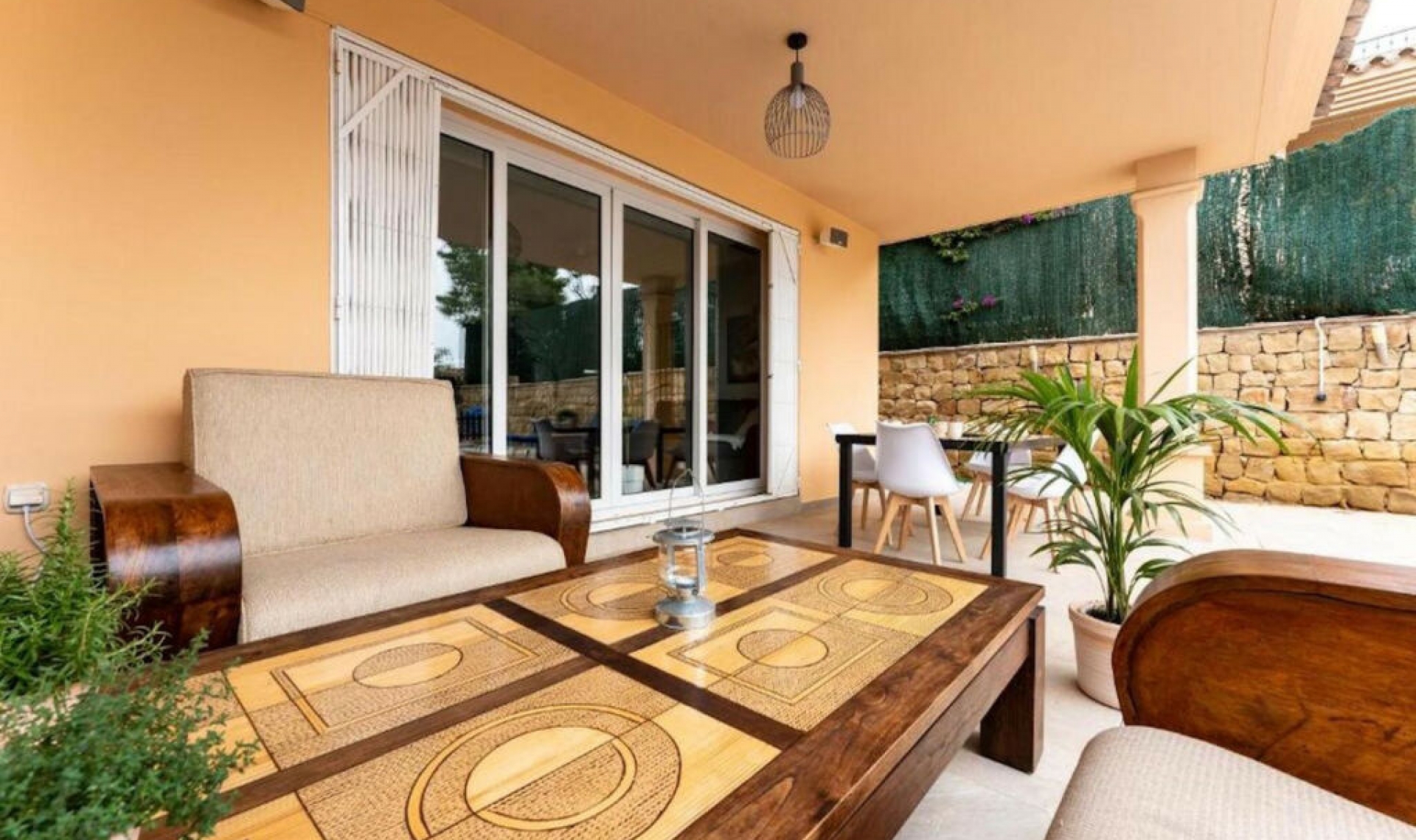 Resale - House -
Riviera del Sol