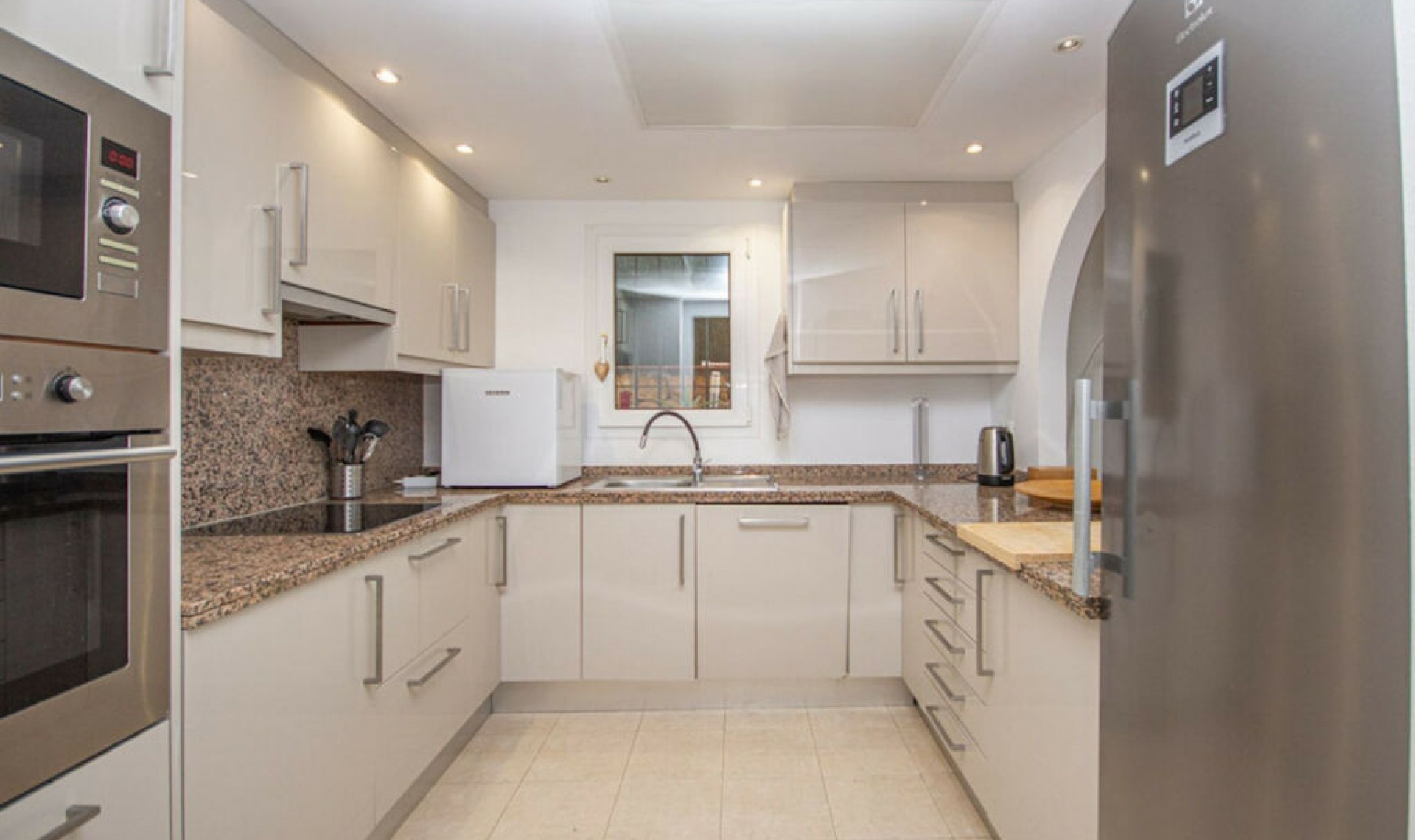 Resale - House -
Riviera del Sol