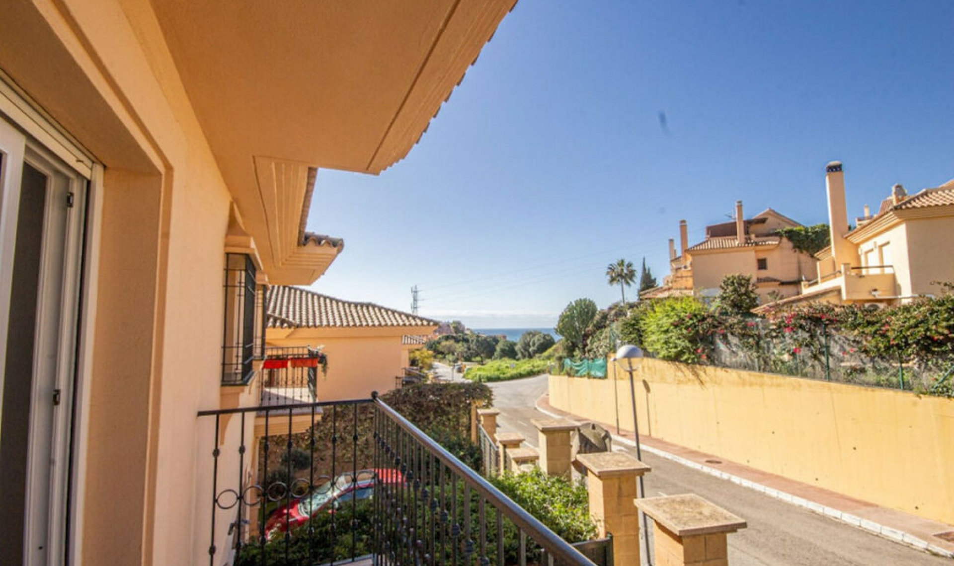 Resale - House -
Riviera del Sol