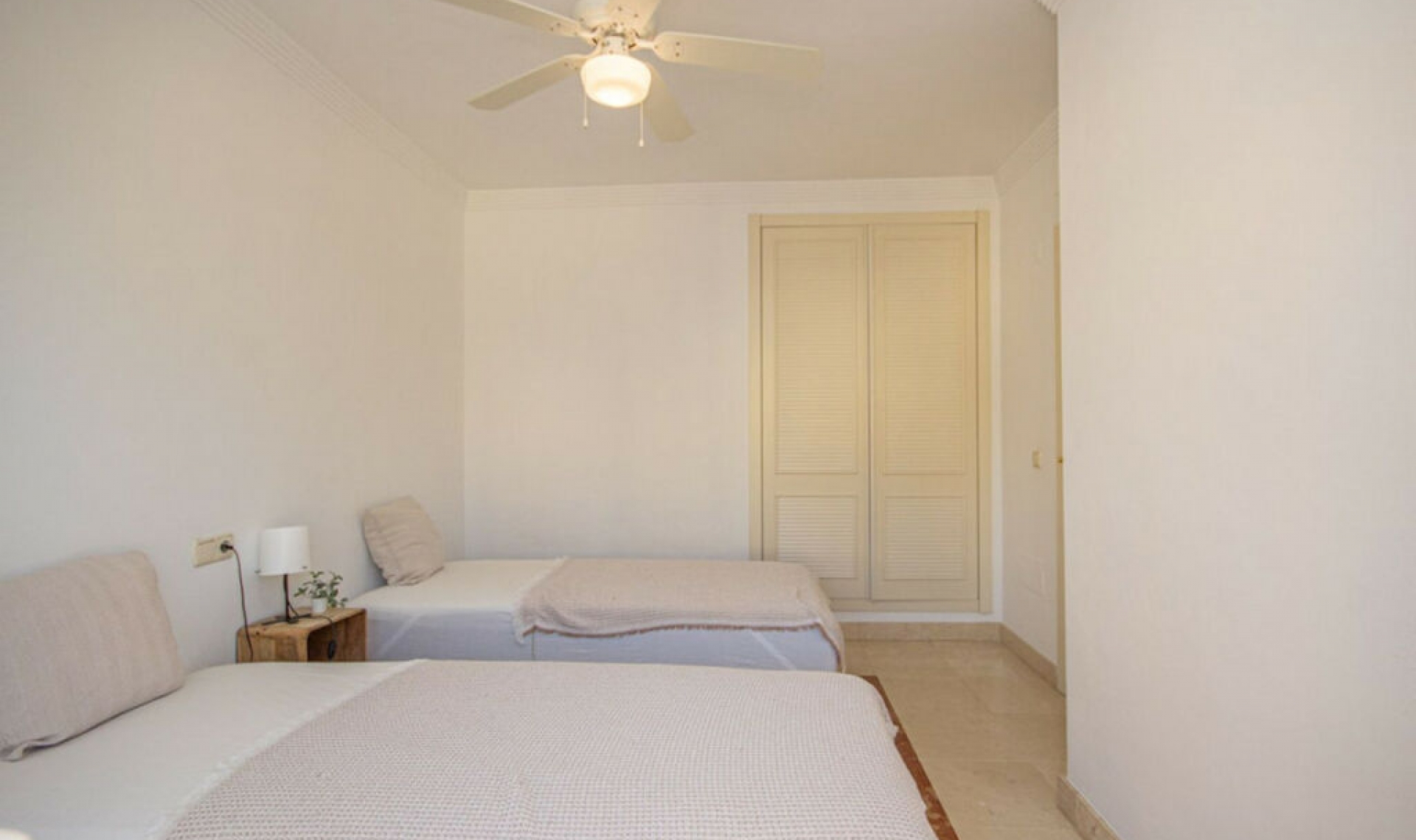 Resale - House -
Riviera del Sol