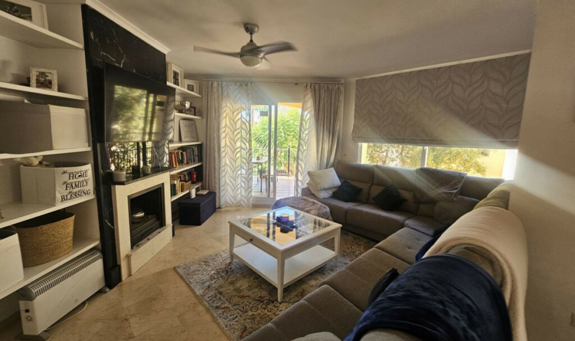 Resale - House -
Riviera del Sol