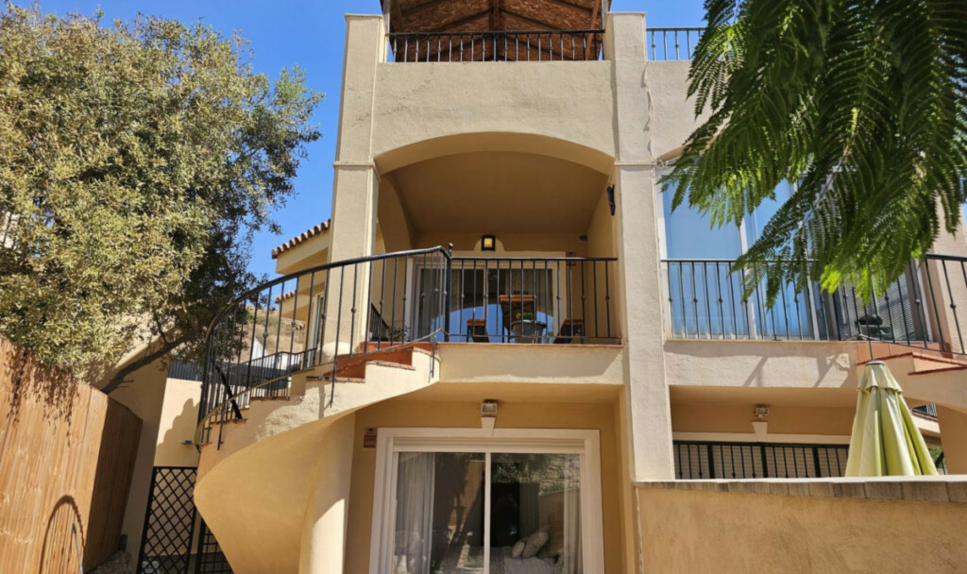 Resale - House -
Riviera del Sol