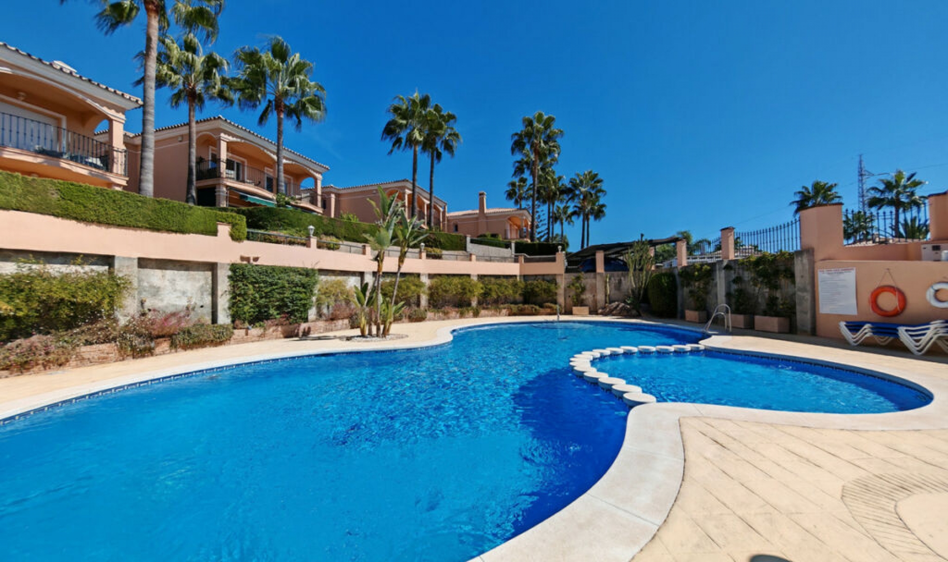 Resale - House -
Riviera del Sol