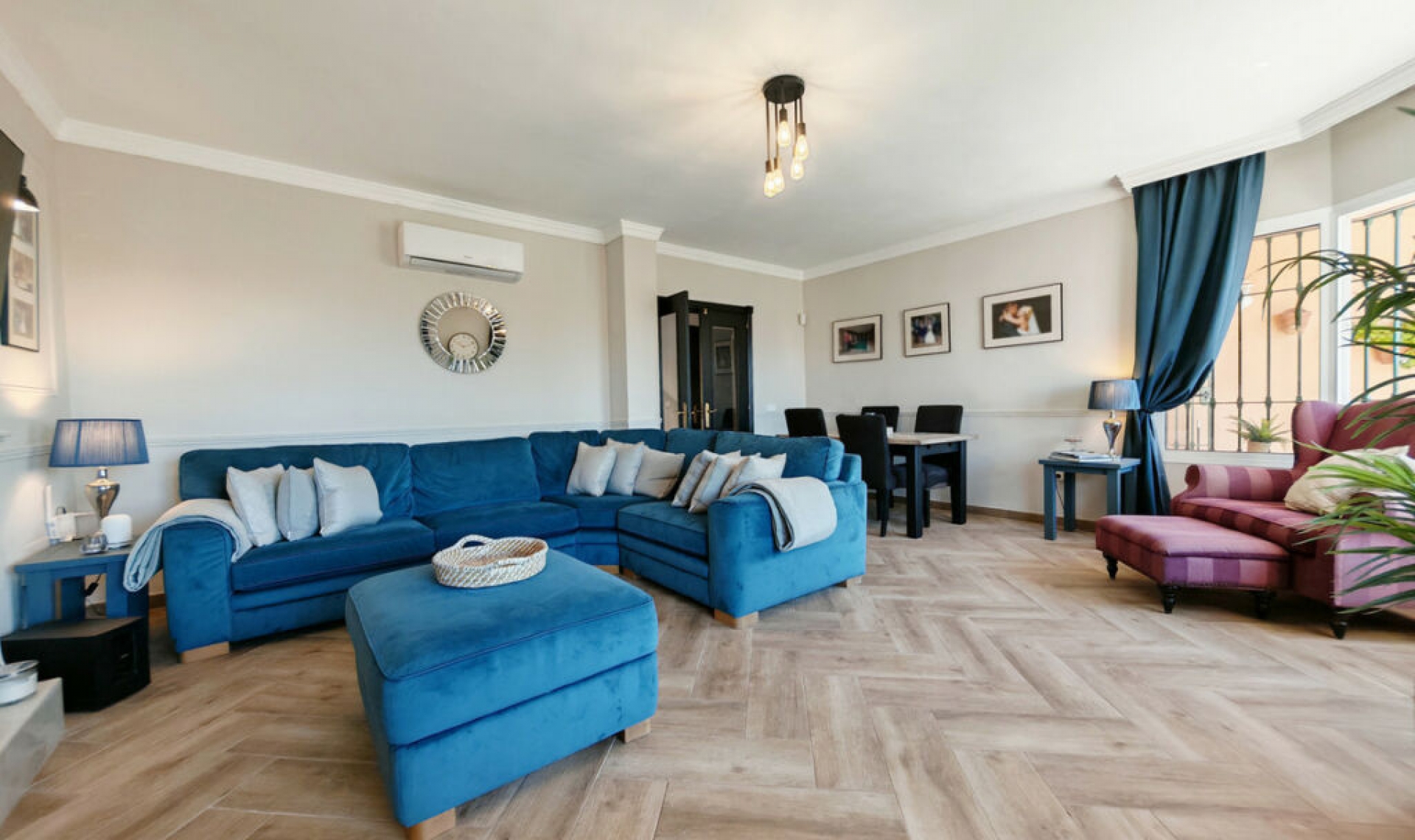 Resale - House -
Riviera del Sol