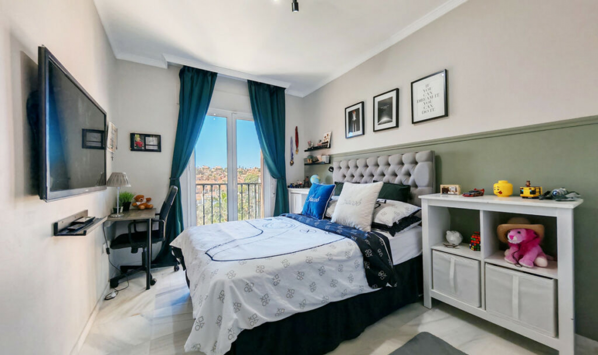 Resale - House -
Riviera del Sol