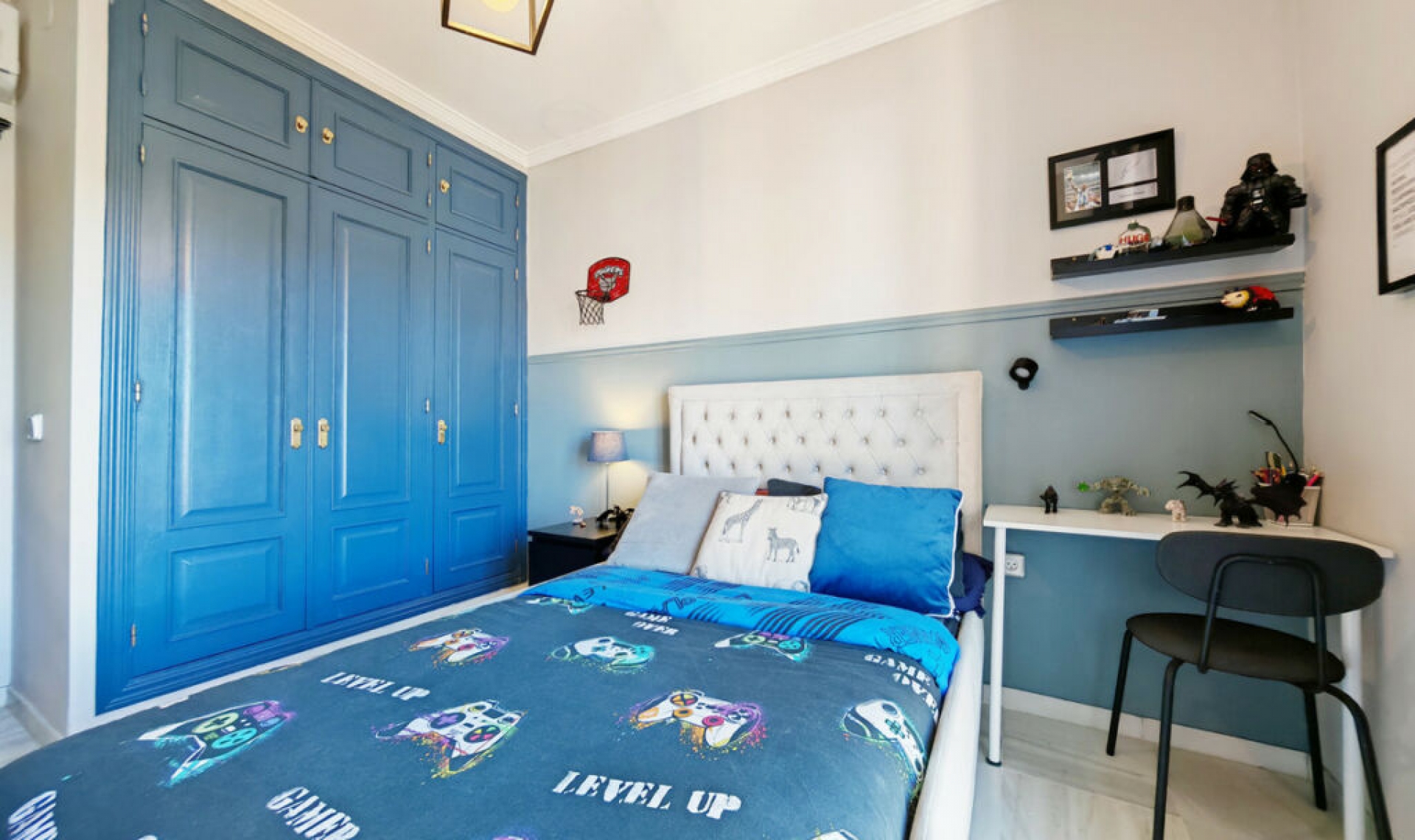 Resale - House -
Riviera del Sol