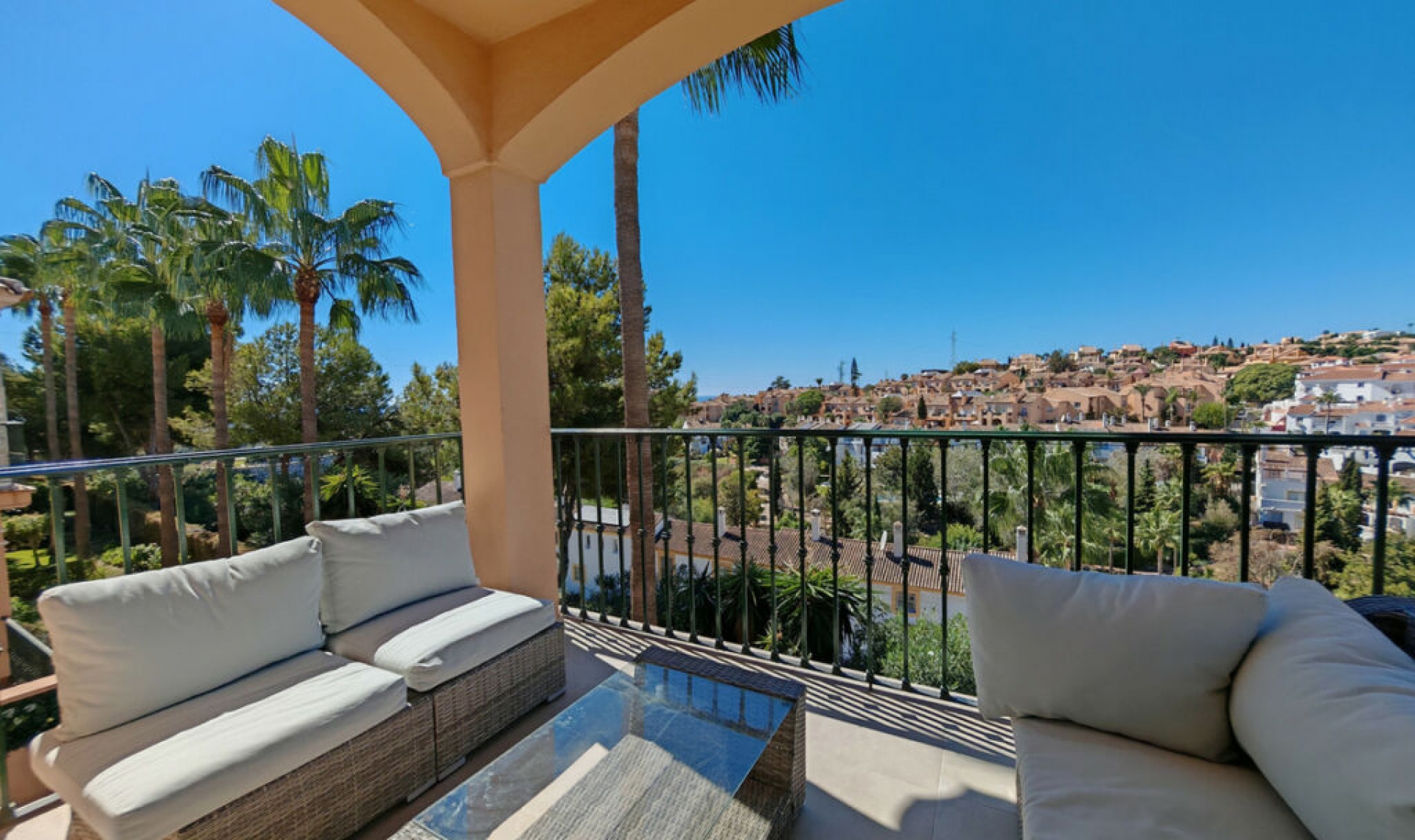 Resale - House -
Riviera del Sol