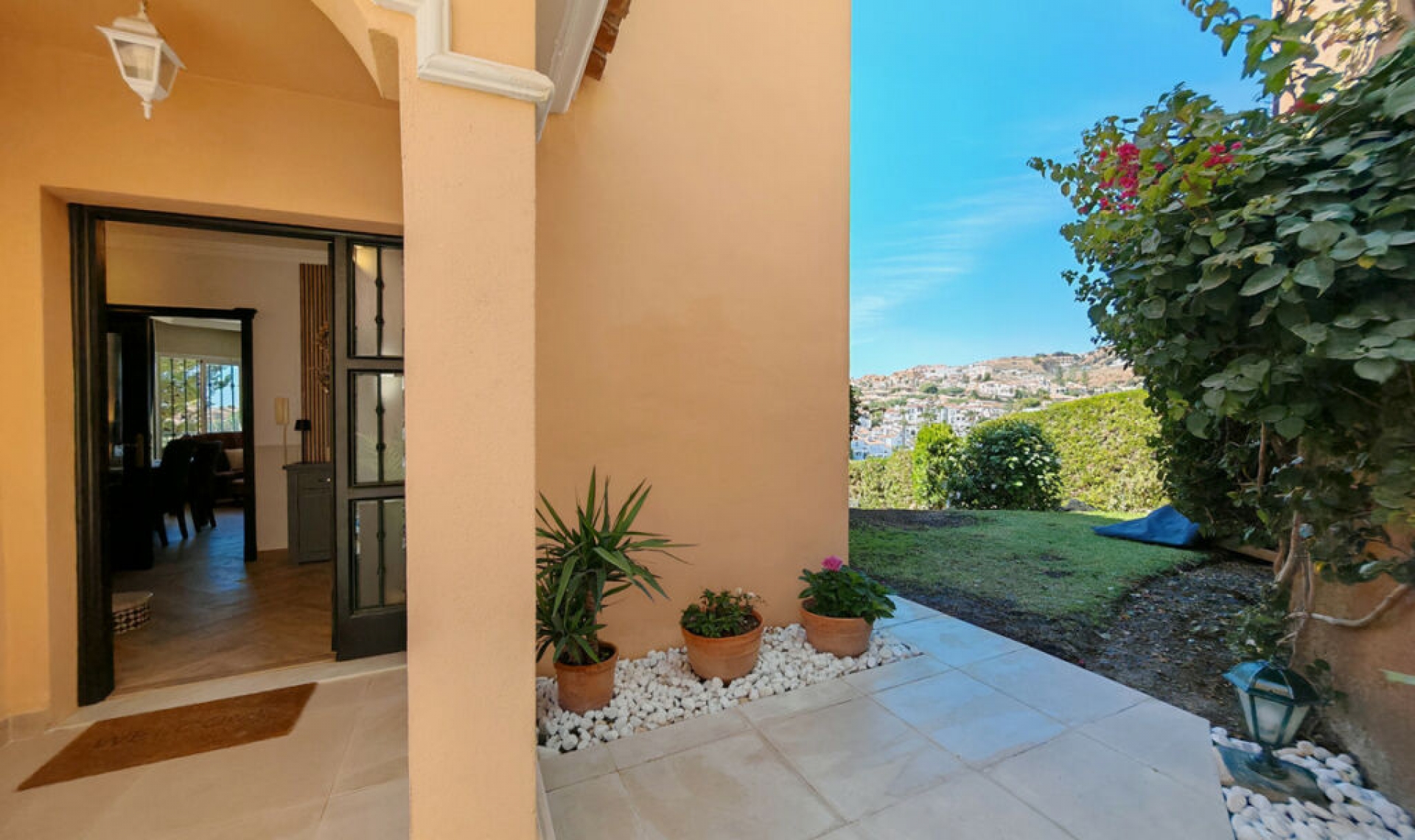 Resale - House -
Riviera del Sol