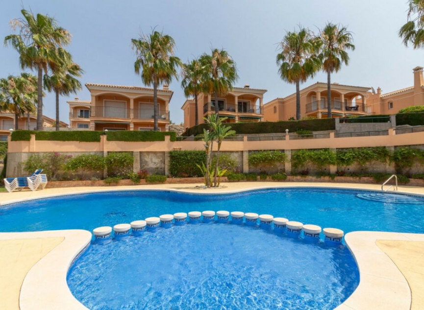 Resale - House -
Riviera del Sol