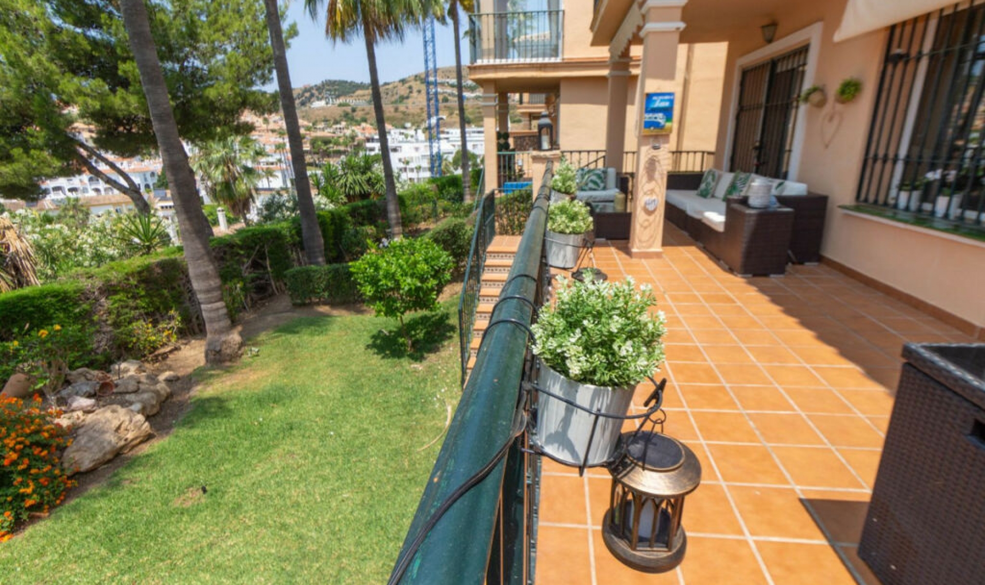 Resale - House -
Riviera del Sol