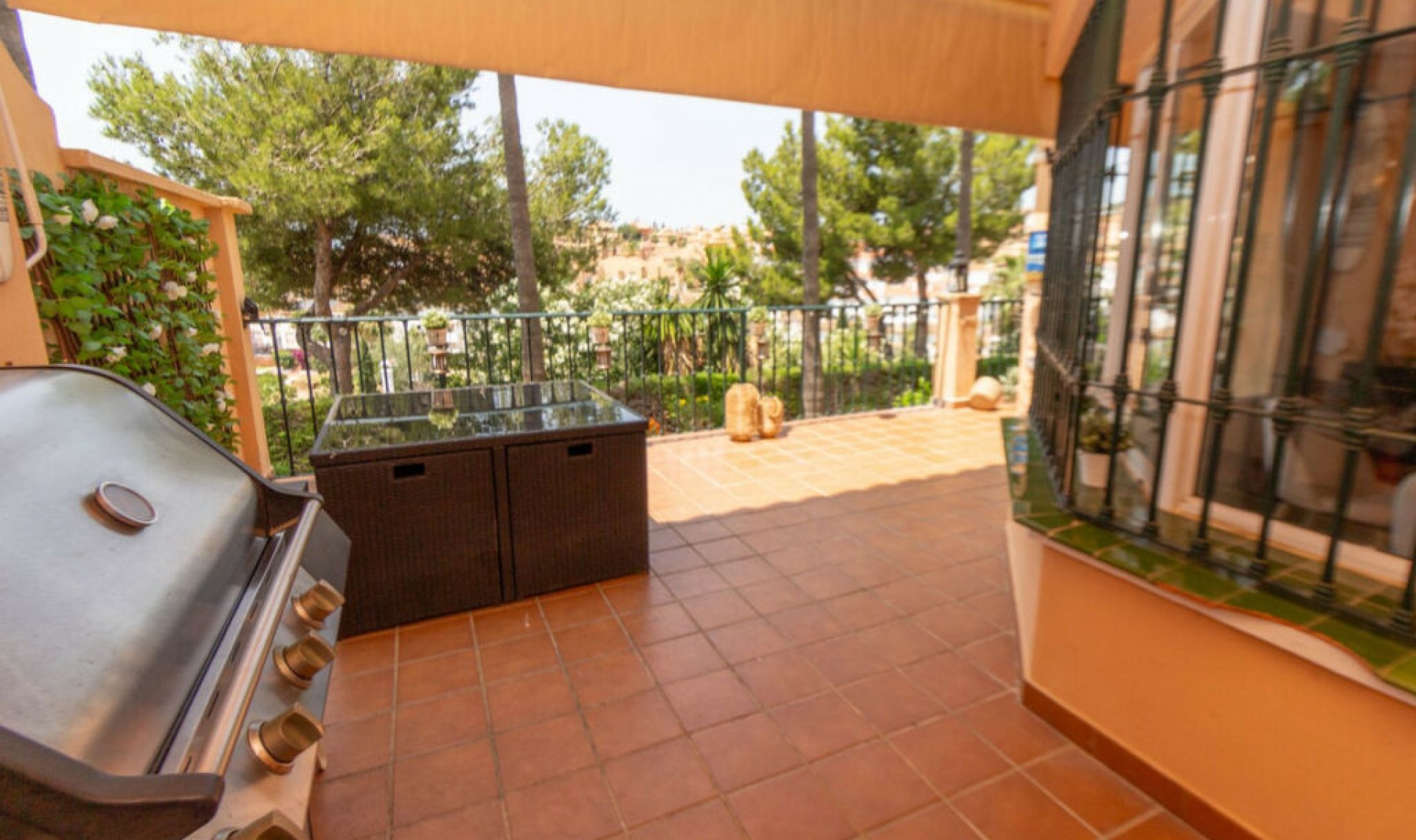 Resale - House -
Riviera del Sol