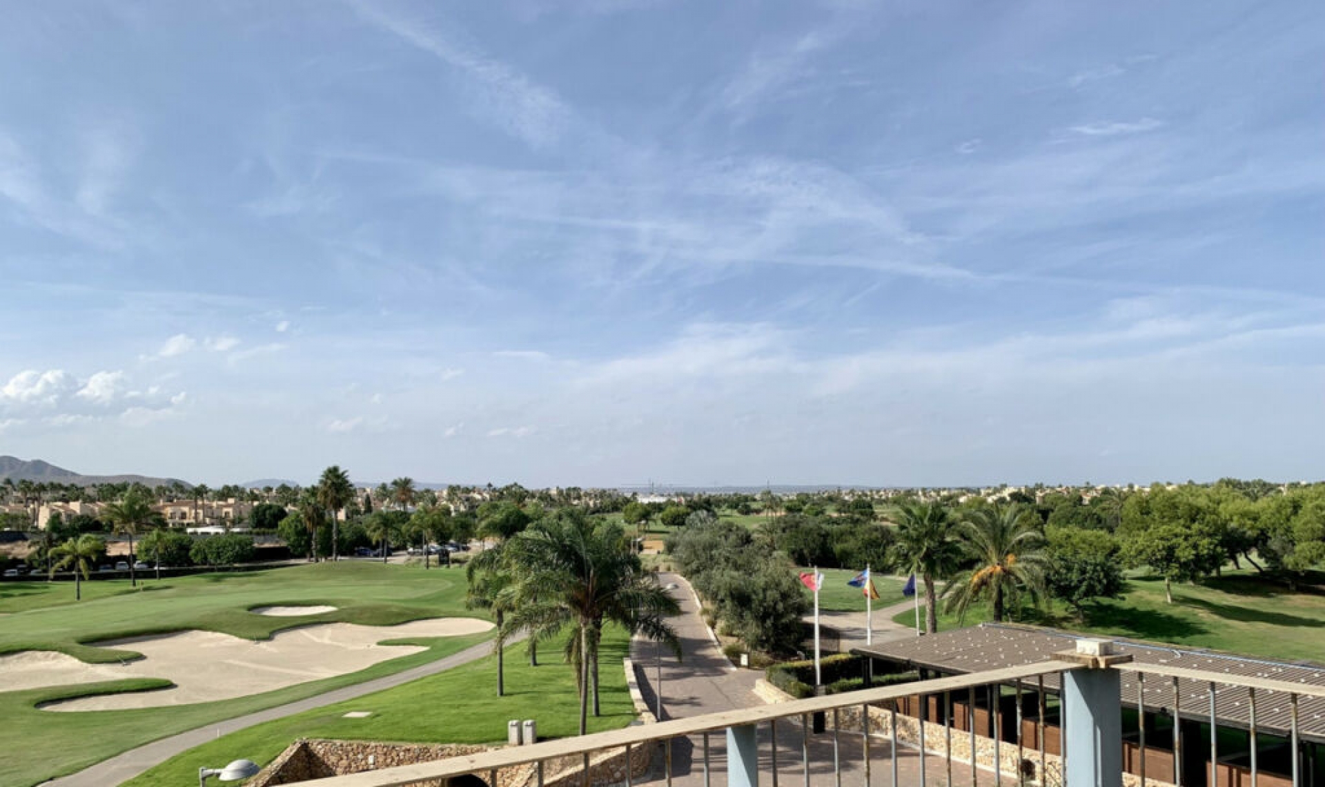 Resale - House -
Roda Golf