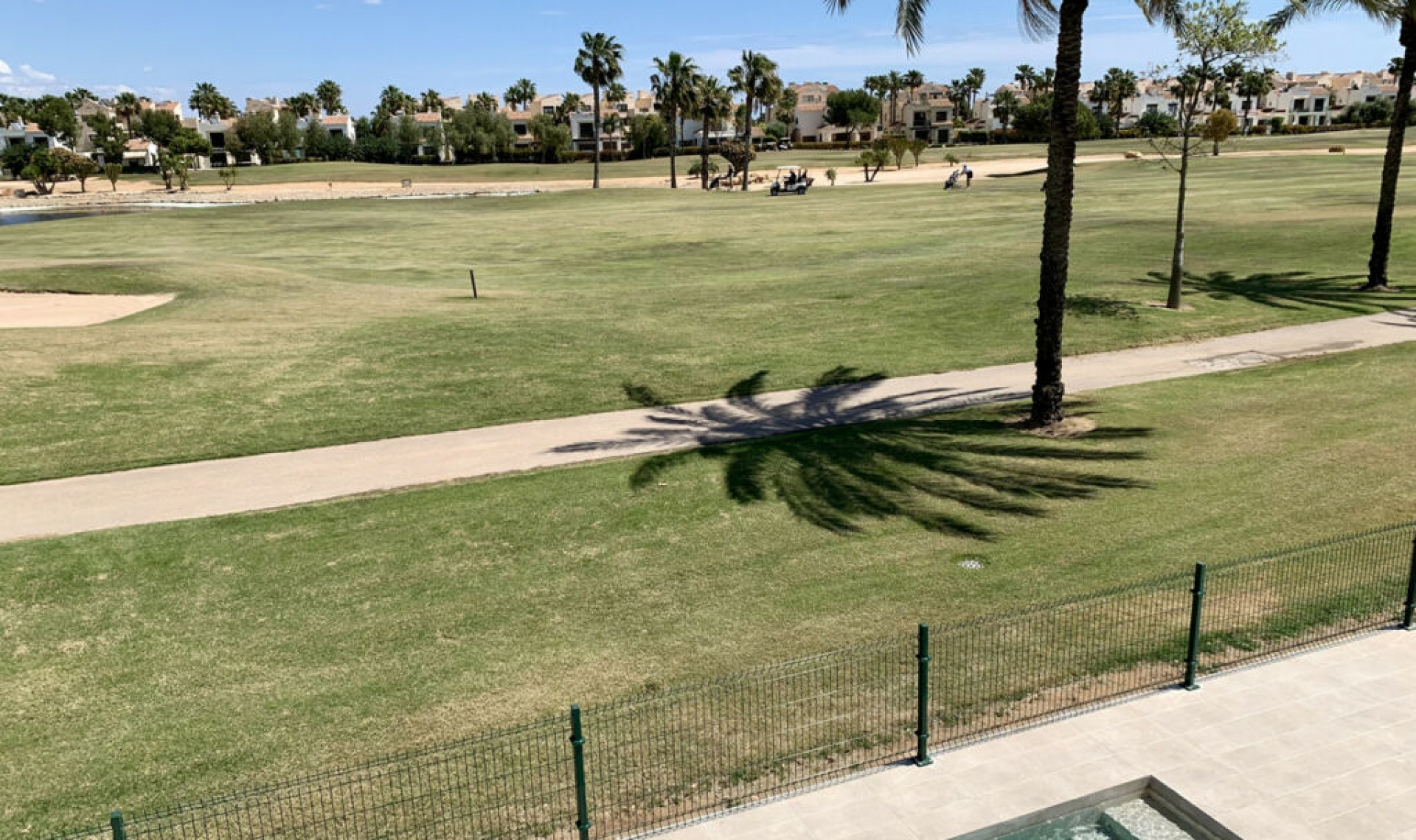 Resale - House -
Roda Golf