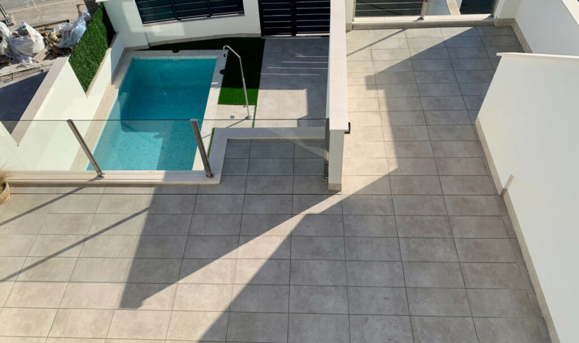 Resale - House -
Roda Golf