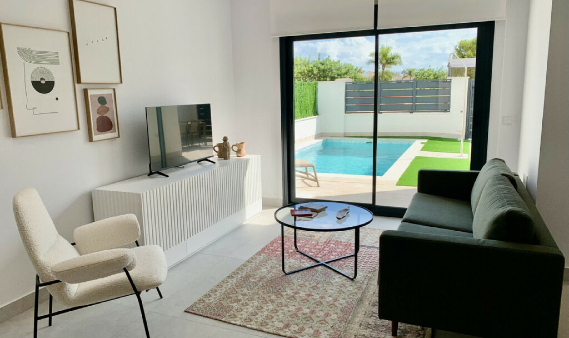 Resale - House -
Roda Golf