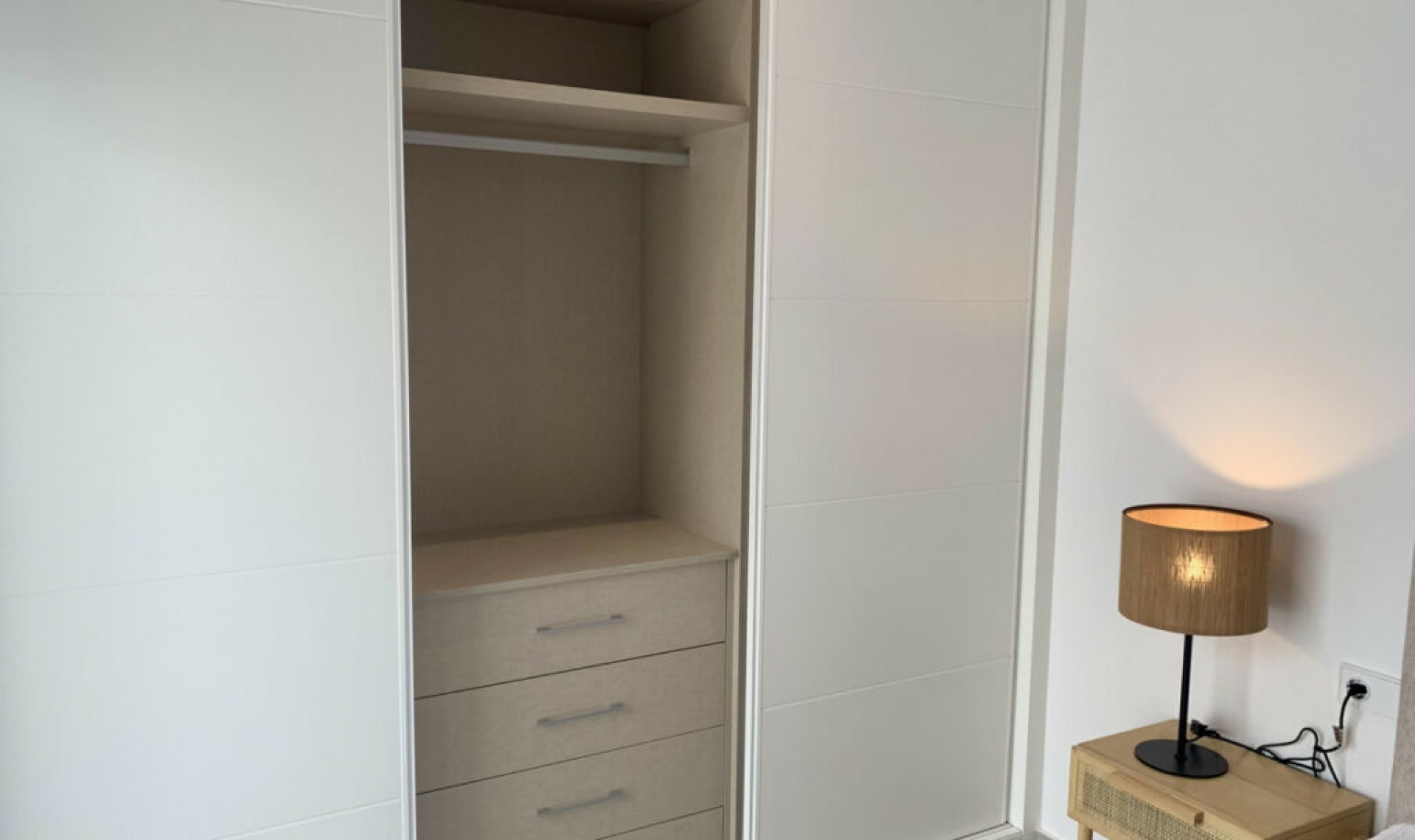 Resale - House -
Roda Golf