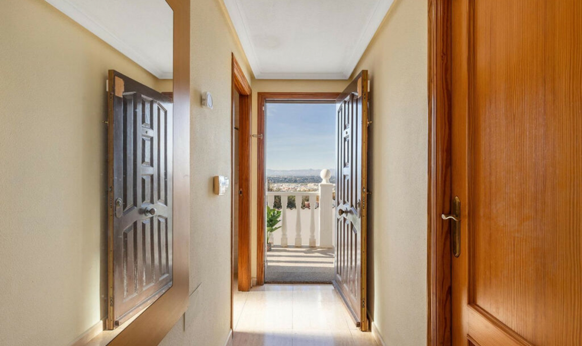 Resale - House -
Rojales