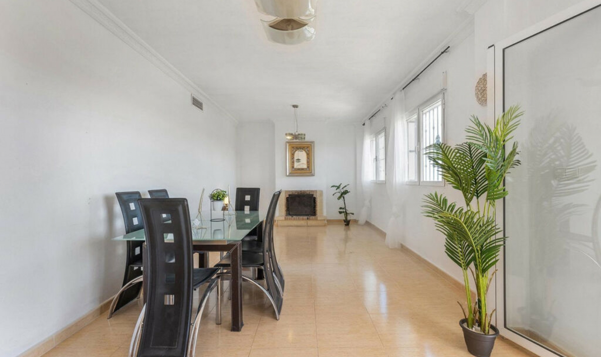 Resale - House -
Rojales