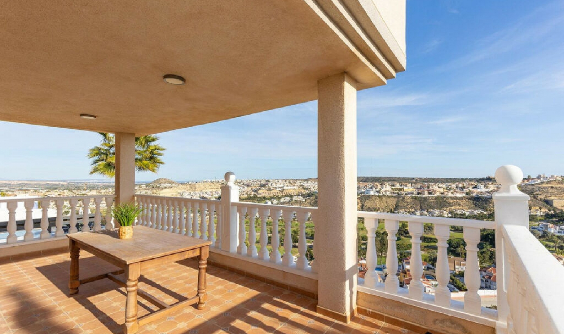 Resale - House -
Rojales