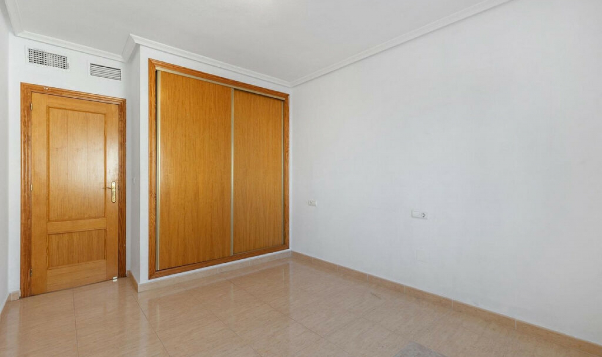 Resale - House -
Rojales