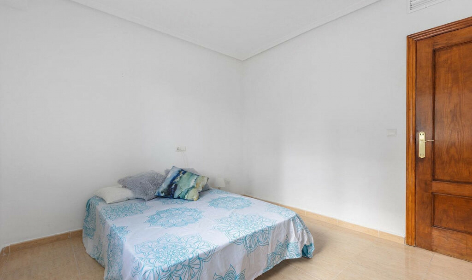 Resale - House -
Rojales