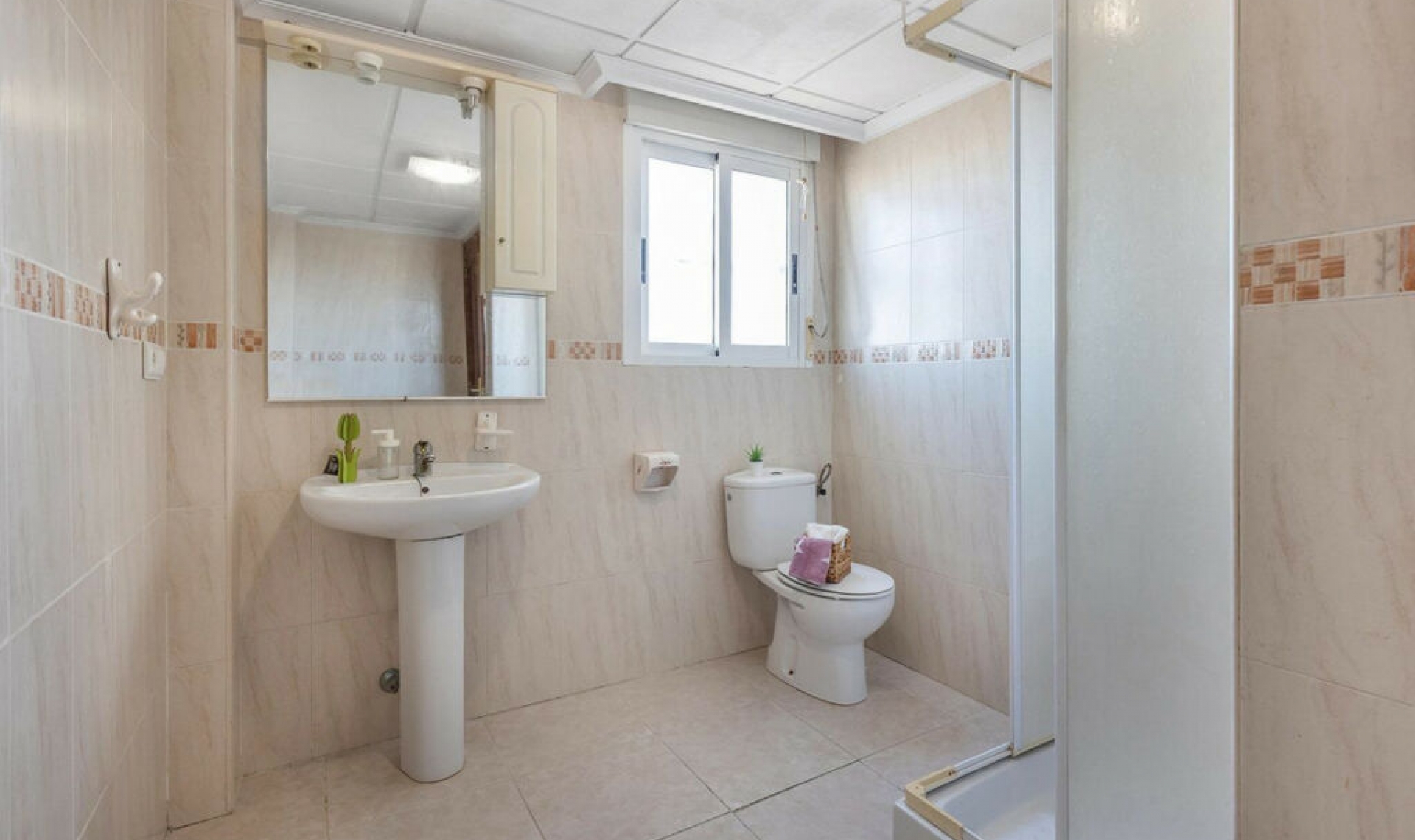 Resale - House -
Rojales