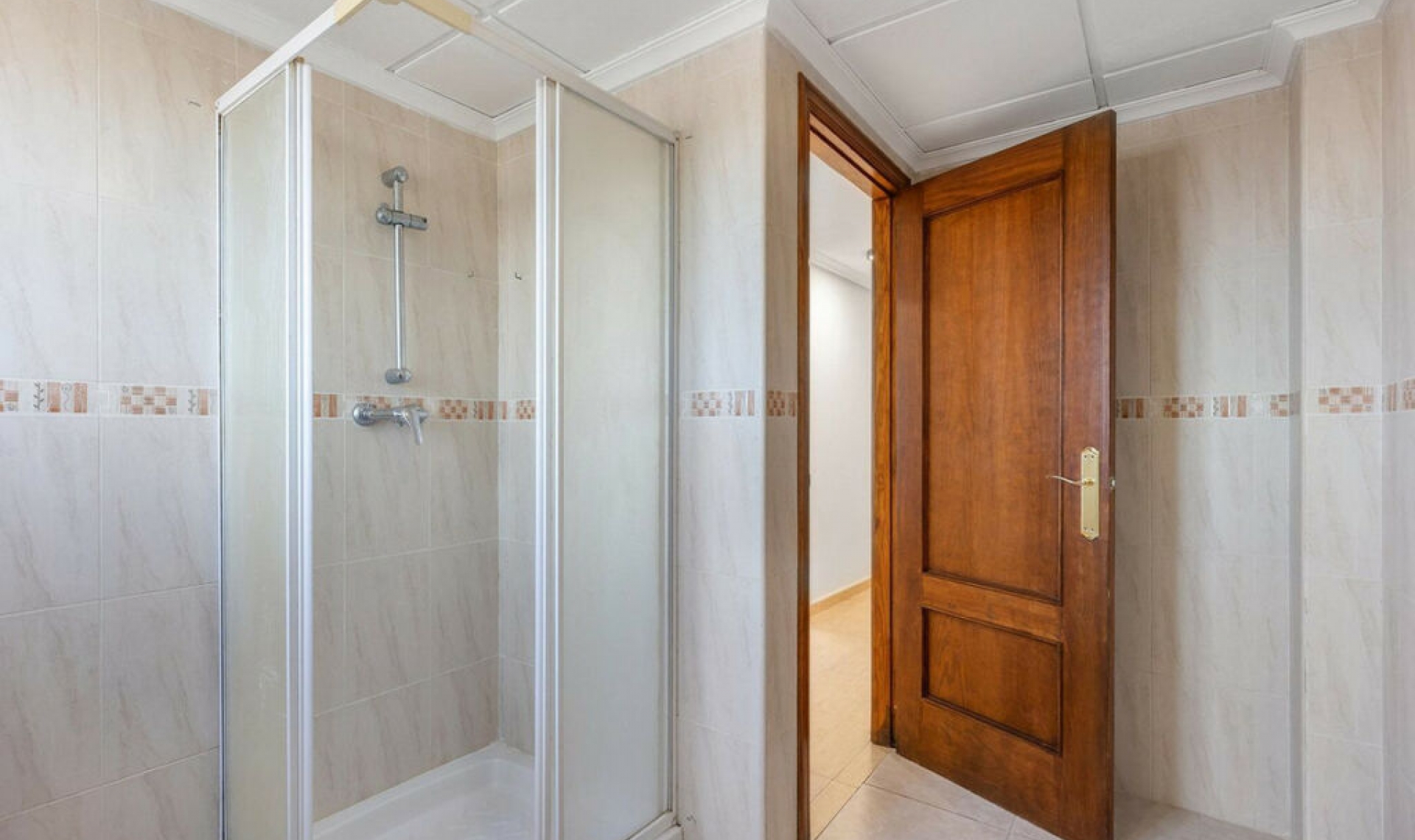 Resale - House -
Rojales