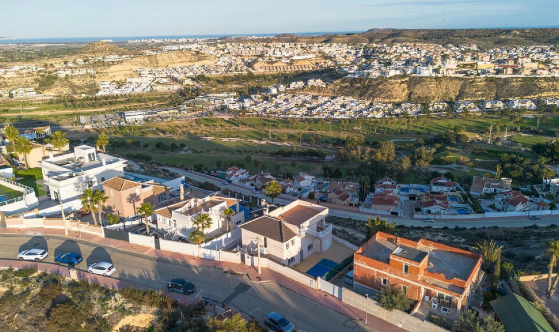 Resale - House -
Rojales