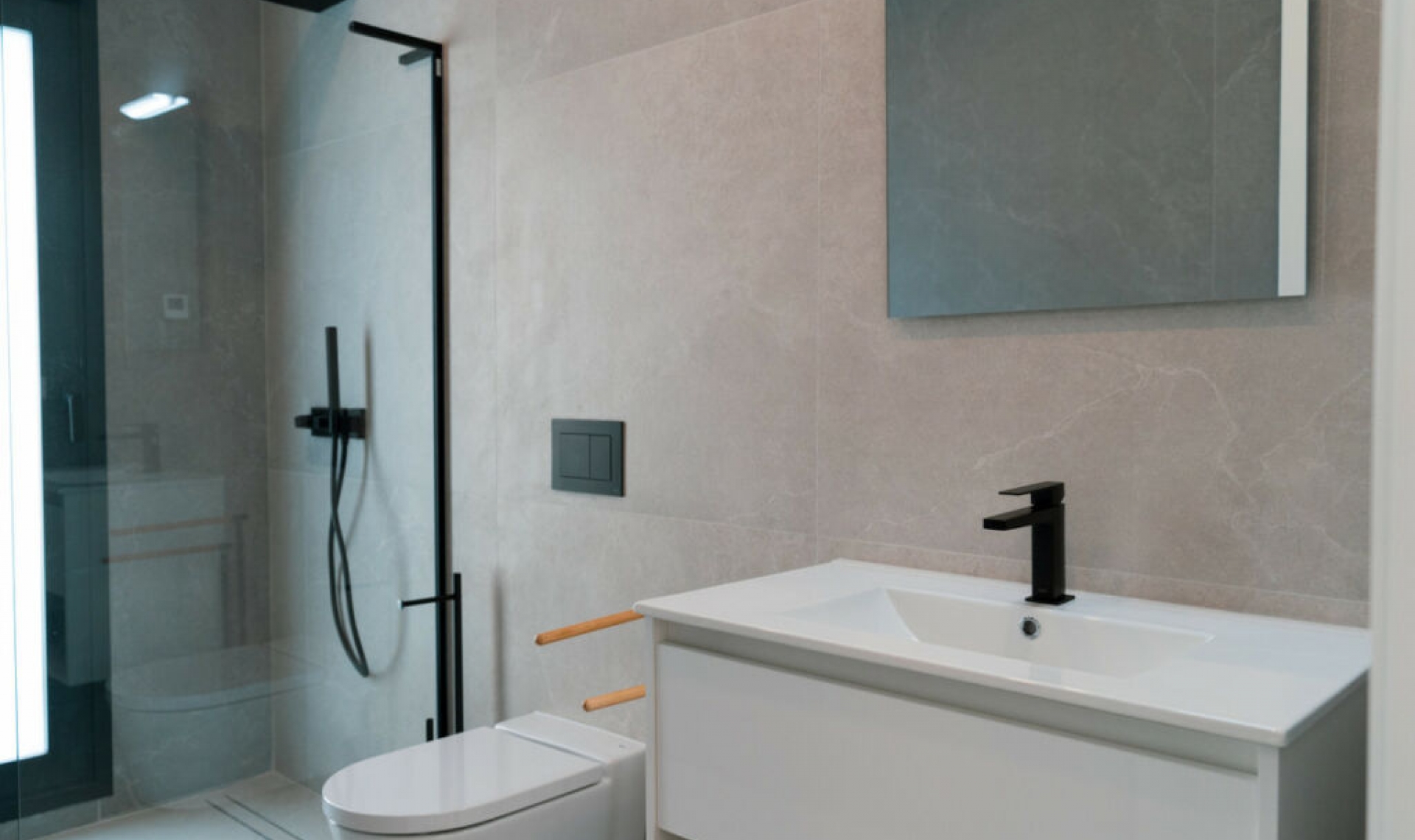 Resale - House -
Rojales