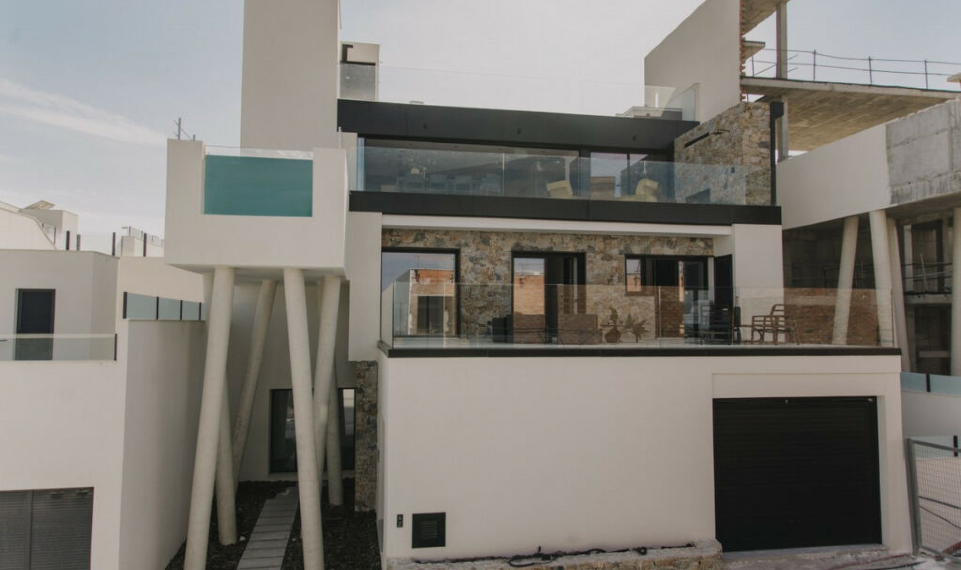 Resale - House -
Rojales