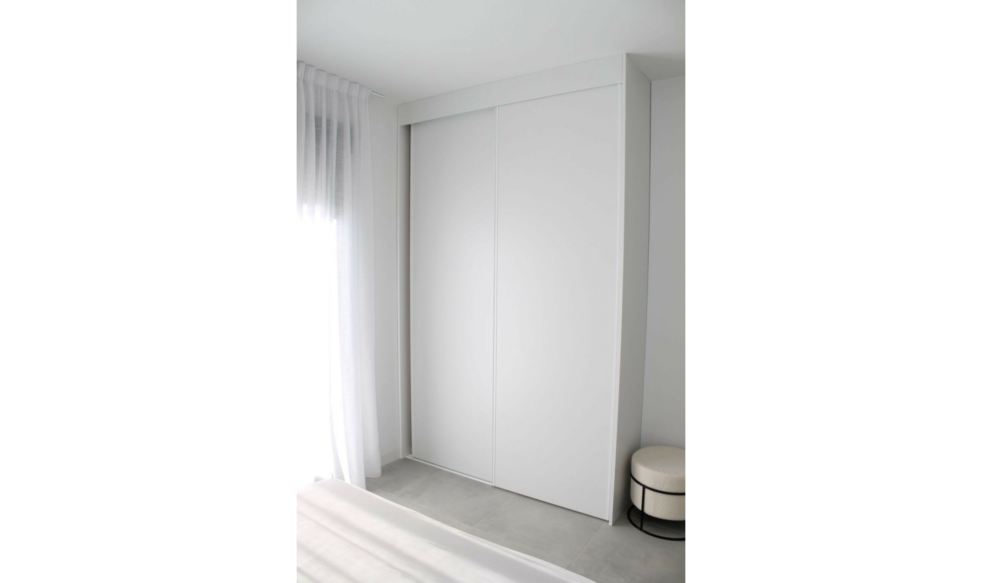 Resale - House -
Roldan