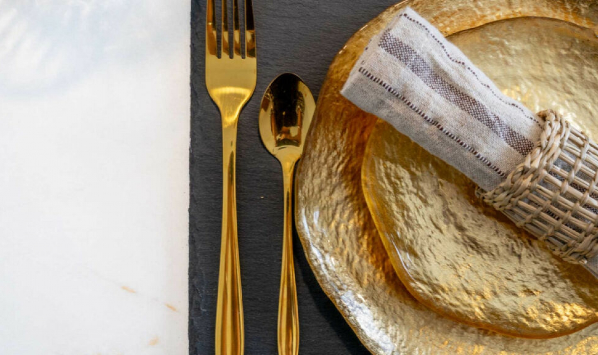 Resale - House -
Roldan