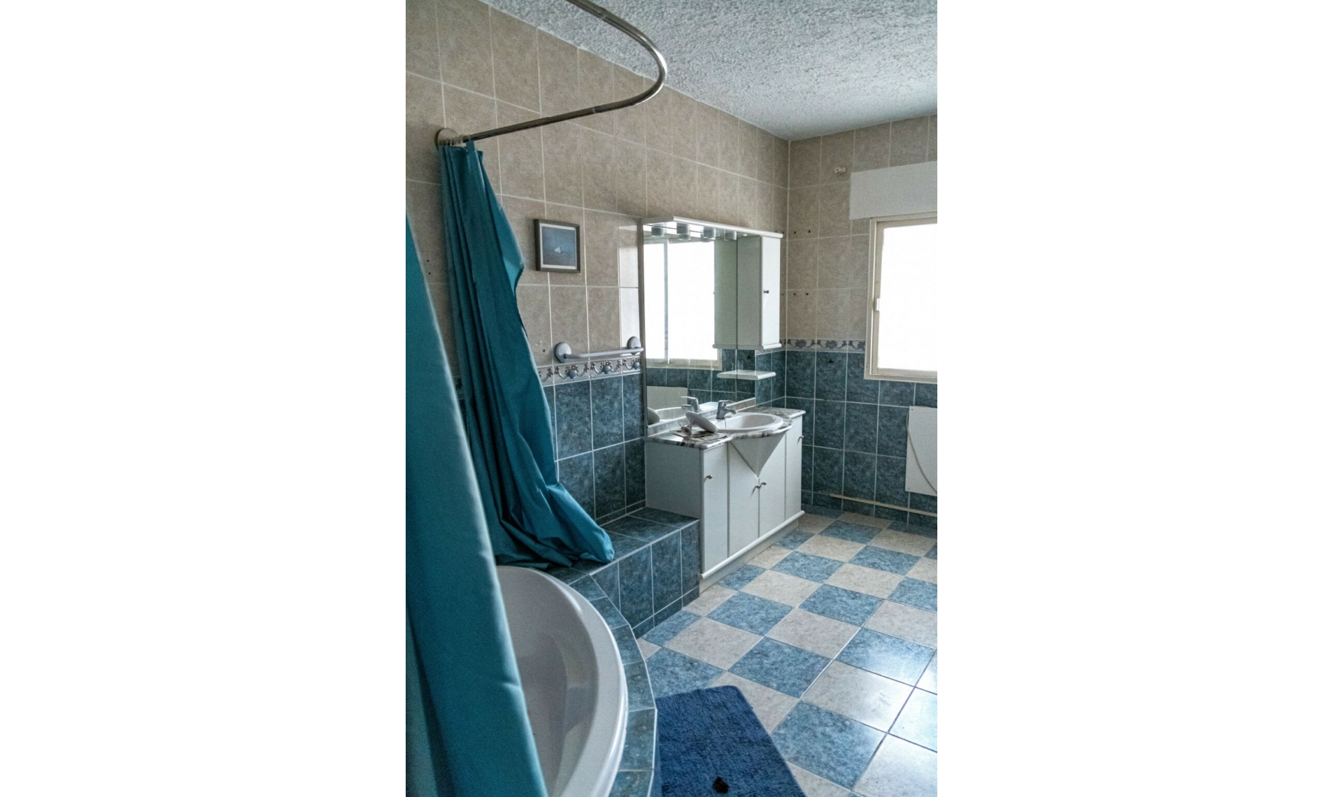 Resale - House -
San Diego