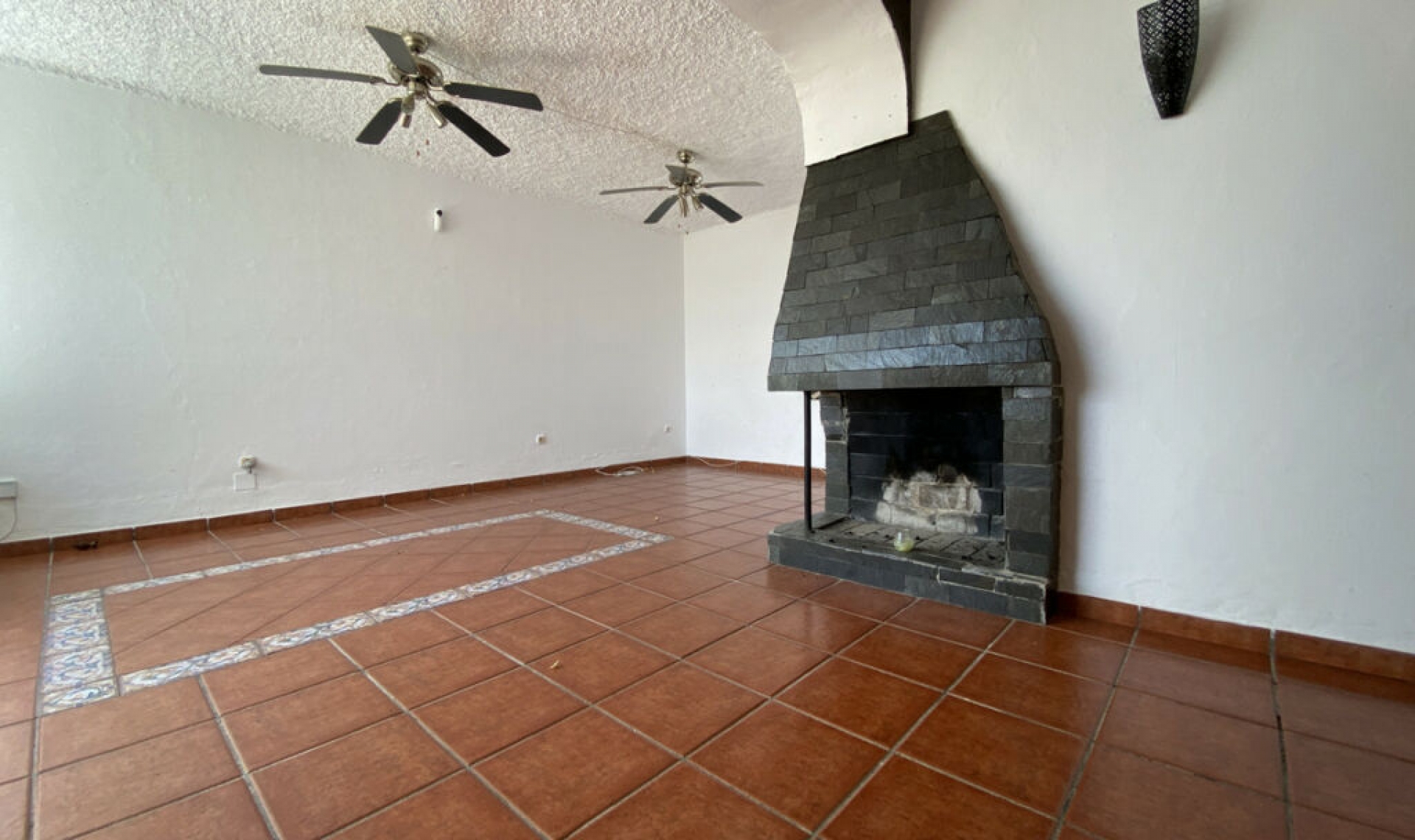 Resale - House -
San Diego