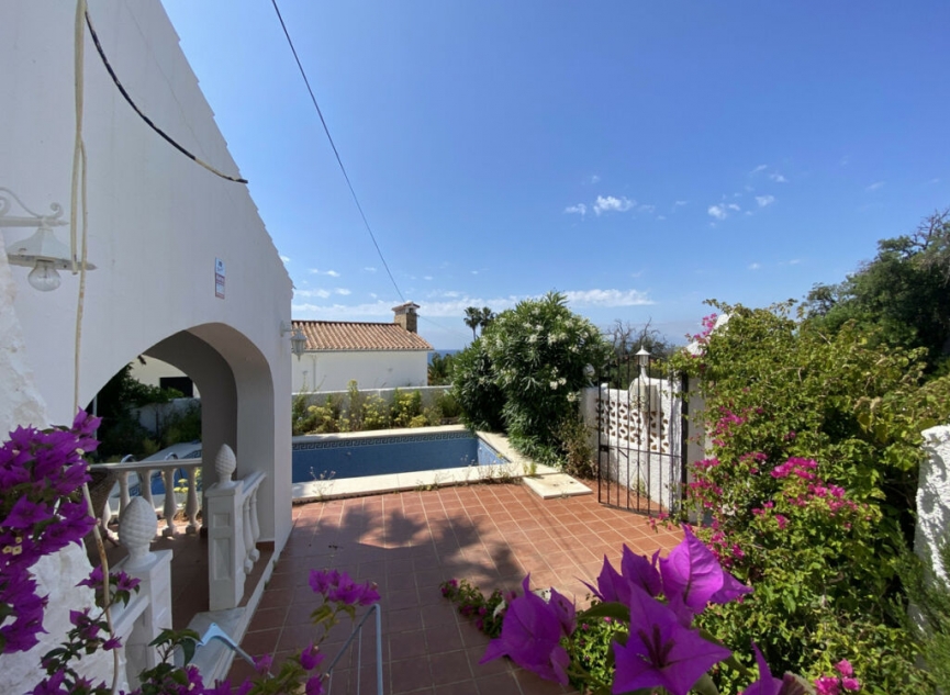 Resale - House -
San Diego