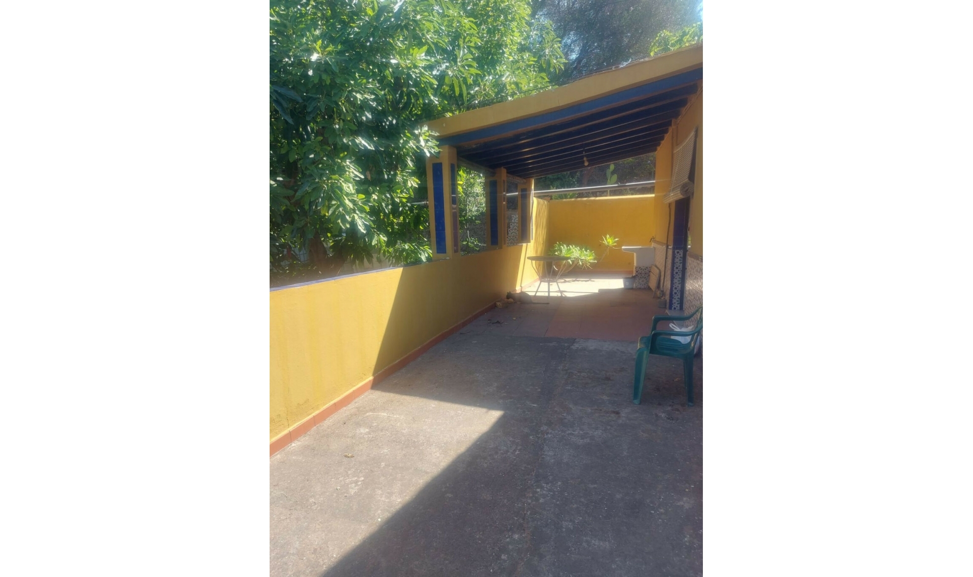 Resale - House -
San Enrique