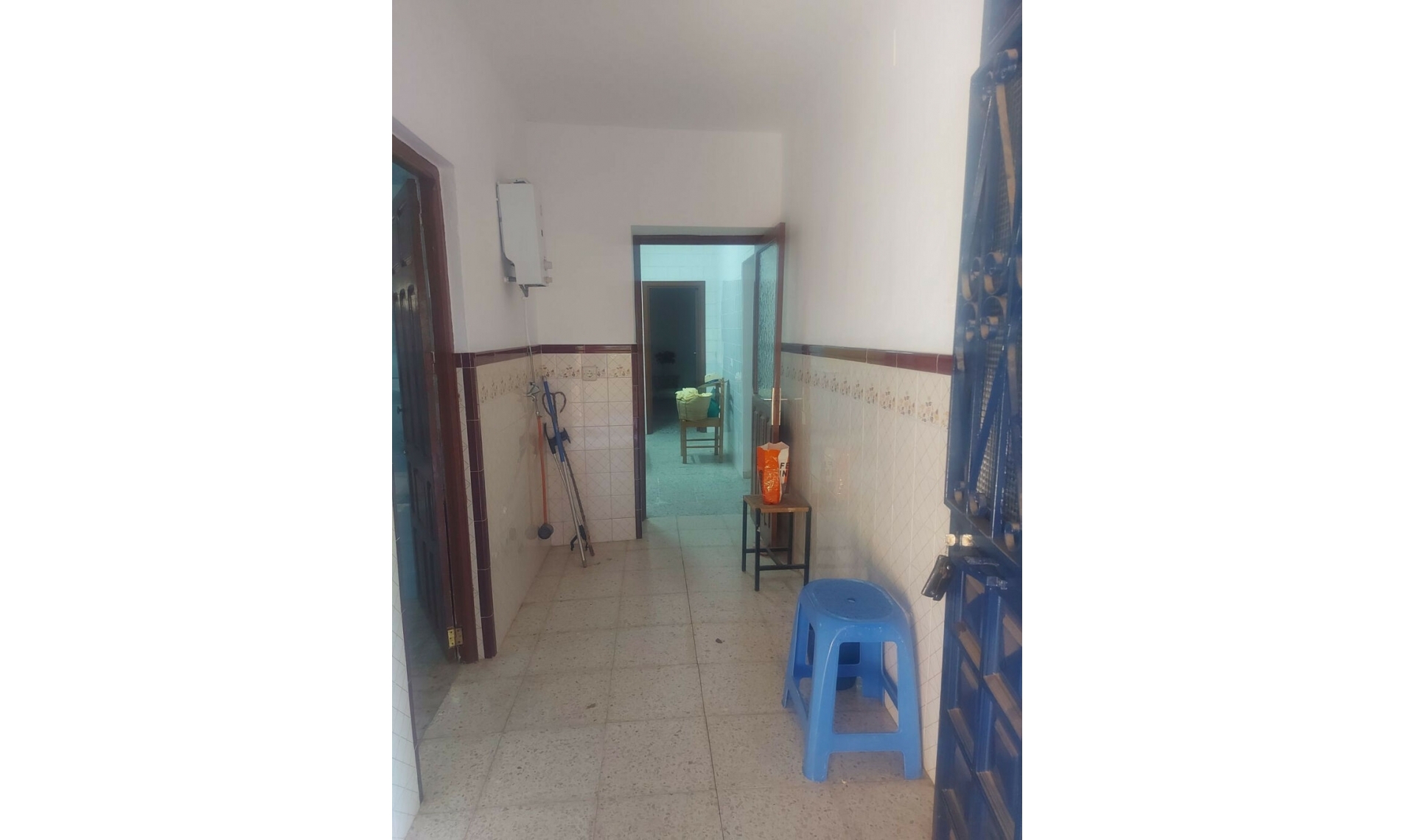 Resale - House -
San Enrique