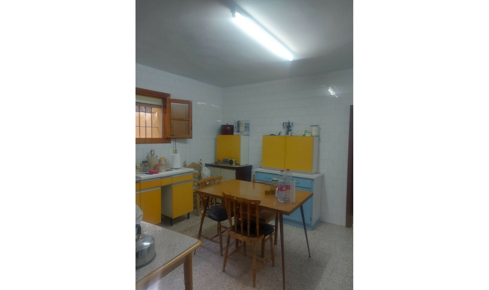 Resale - House -
San Enrique