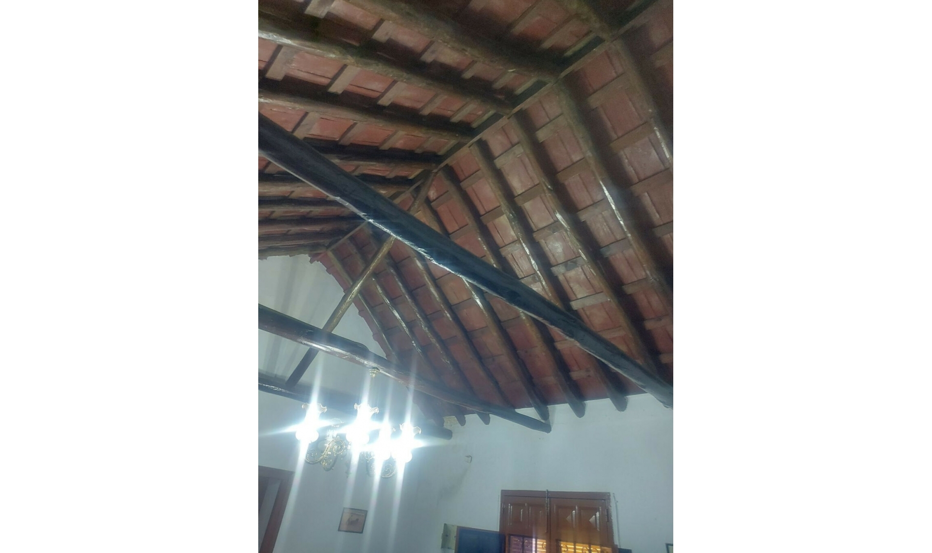 Resale - House -
San Enrique