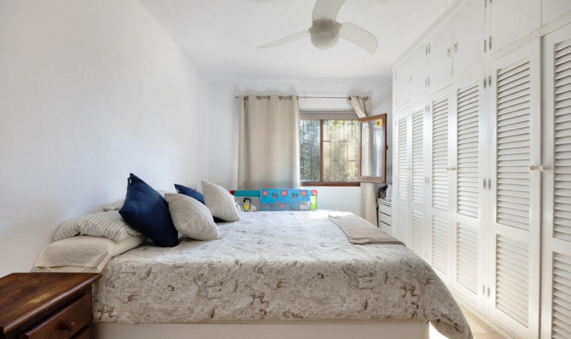 Resale - House -
San Enrique