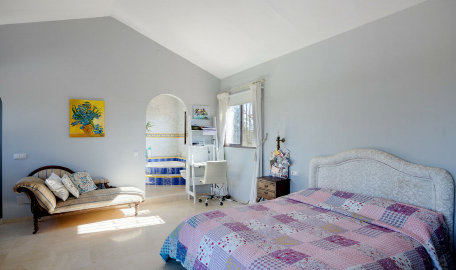 Resale - House -
San Enrique