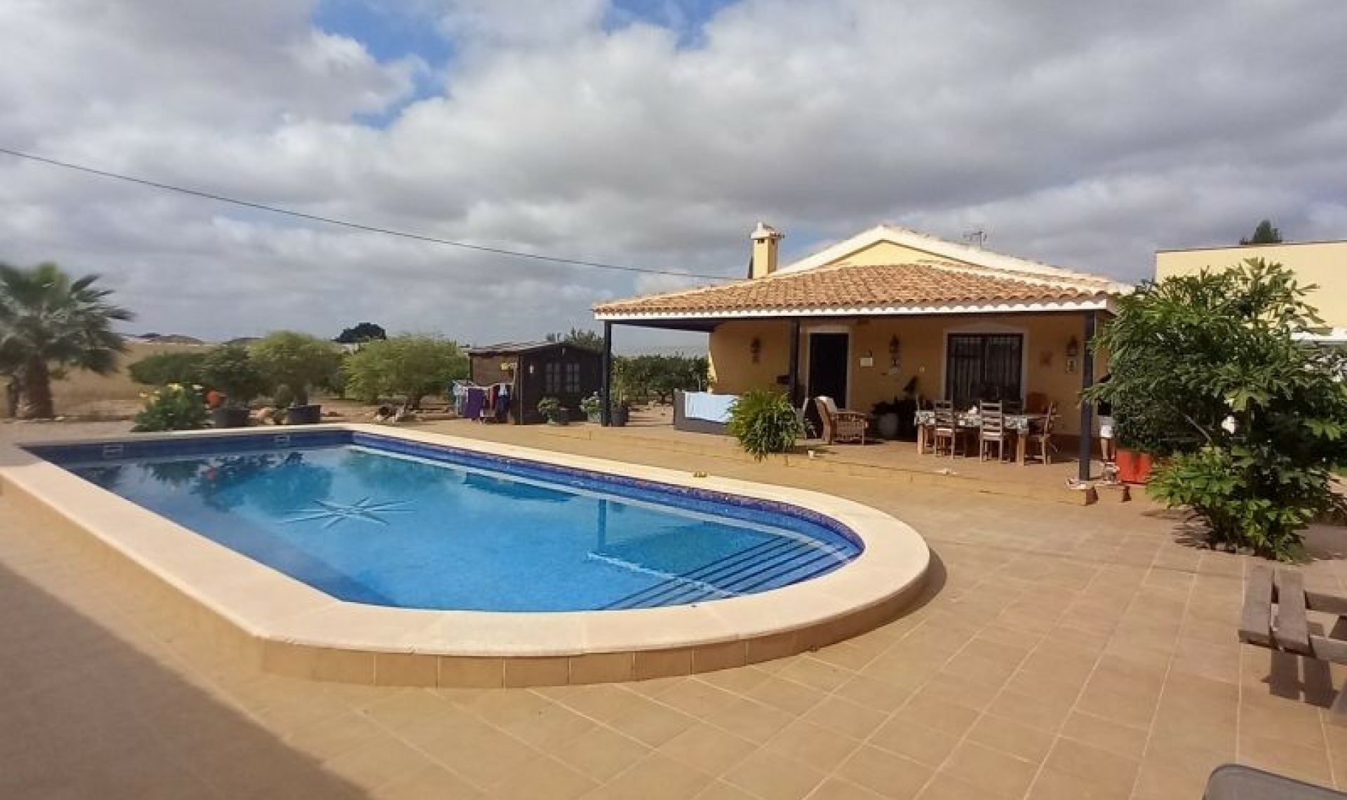 Resale - House -
San Javier