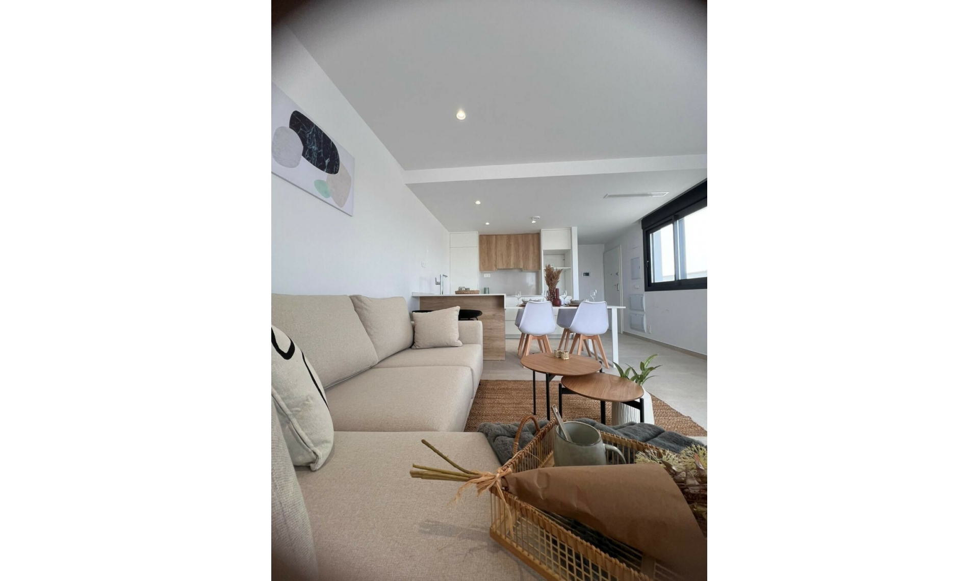 Resale - House -
San Javier