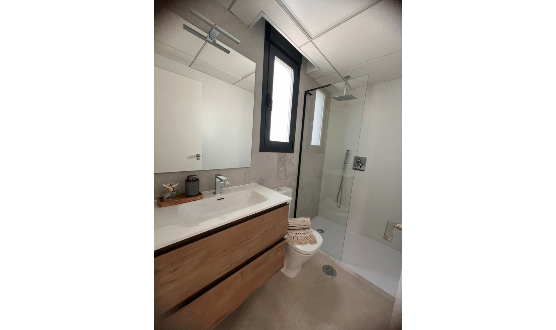 Resale - House -
San Javier