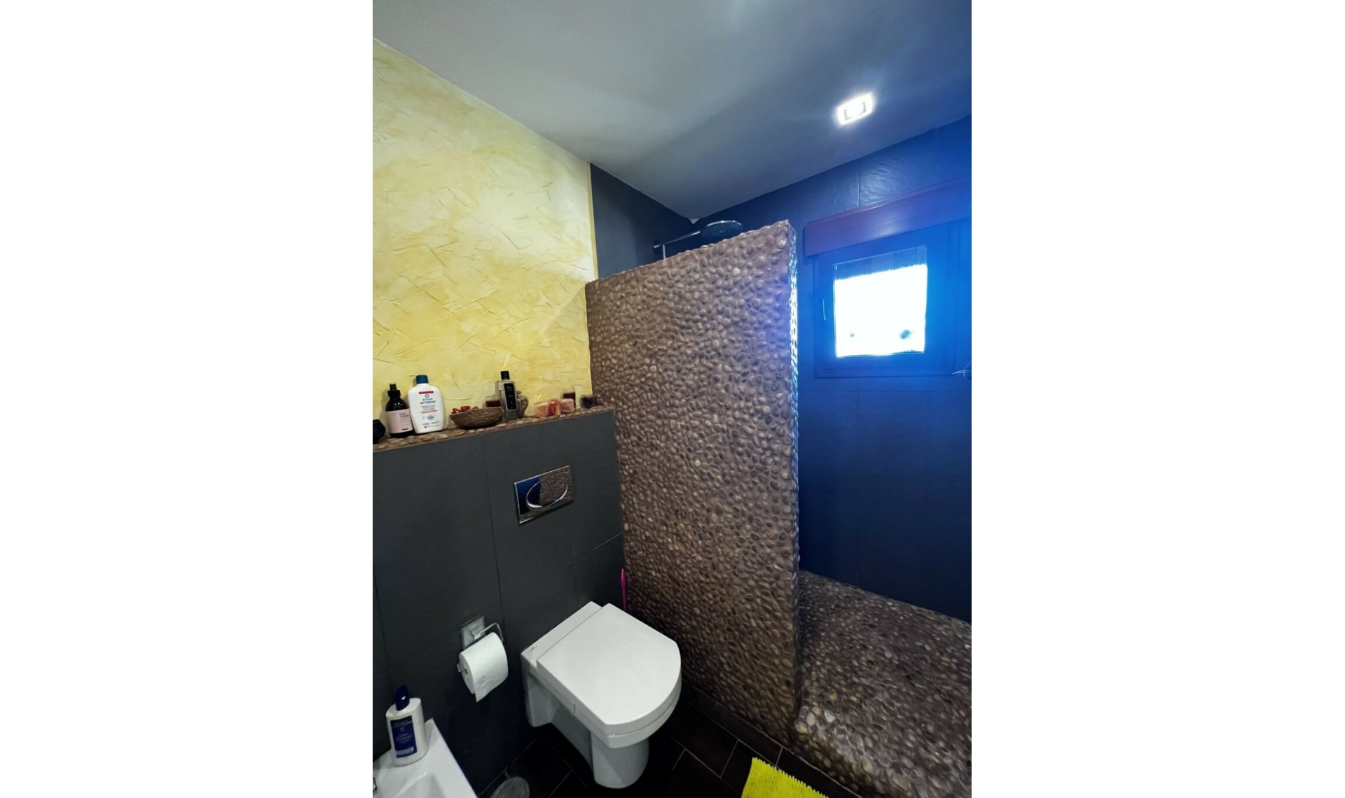 Resale - House -
San Javier