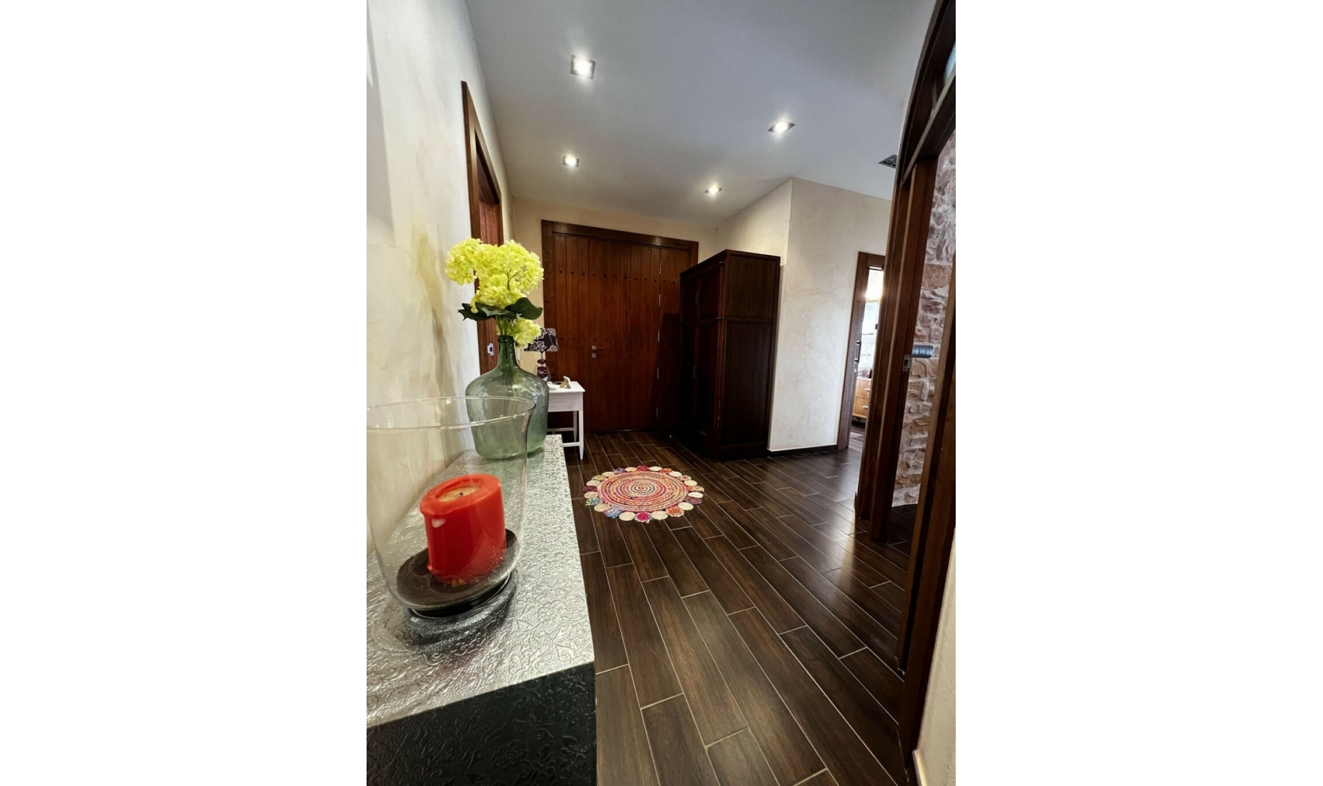 Resale - House -
San Javier